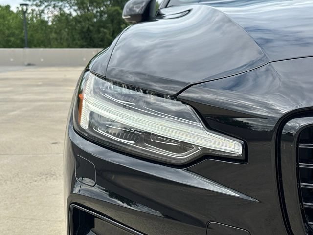 Certified 2023 Volvo S60 B5 Ultimate w/ Climate Package FWD image 12