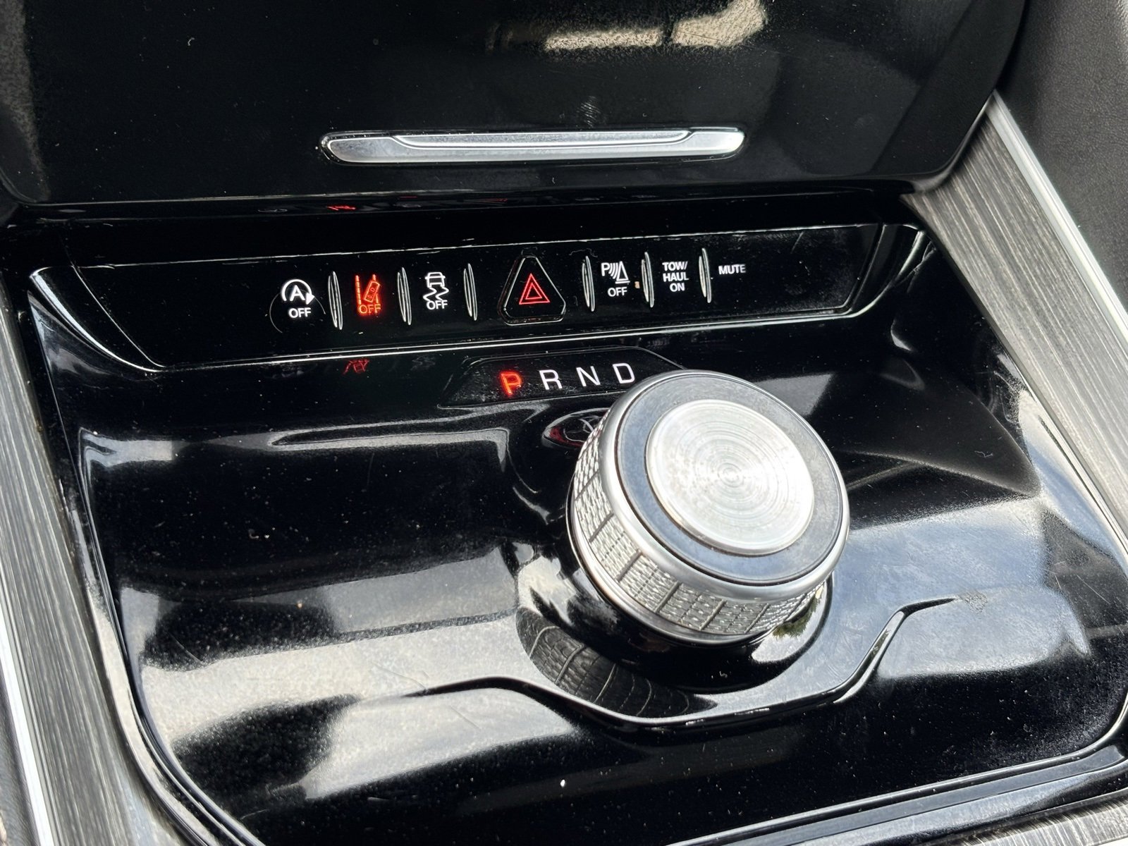 Used 2024 Jeep Wagoneer Series II w/ Flexible Seating Group image 26