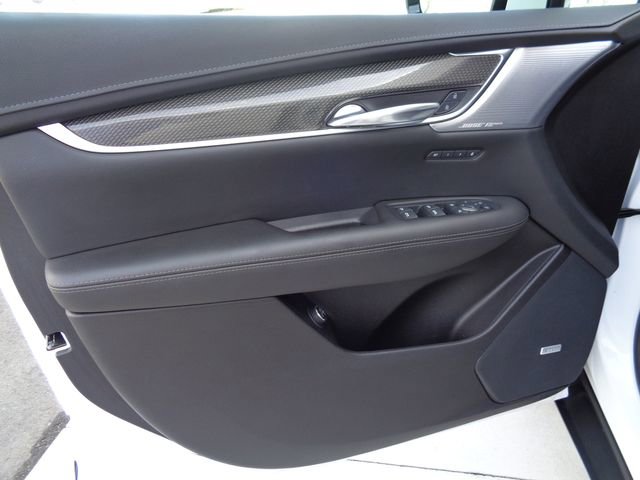 Certified 2023 Cadillac XT5 Sportv w/ Technology Package image 22