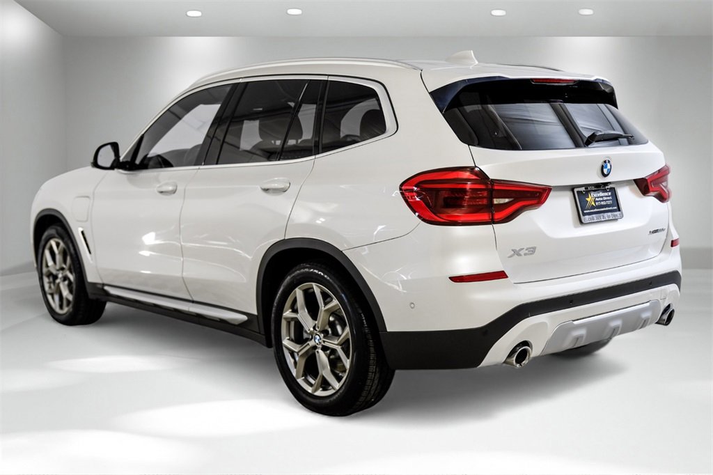 Used 2021 BMW X3 xDrive30e w/ Premium Package image 11