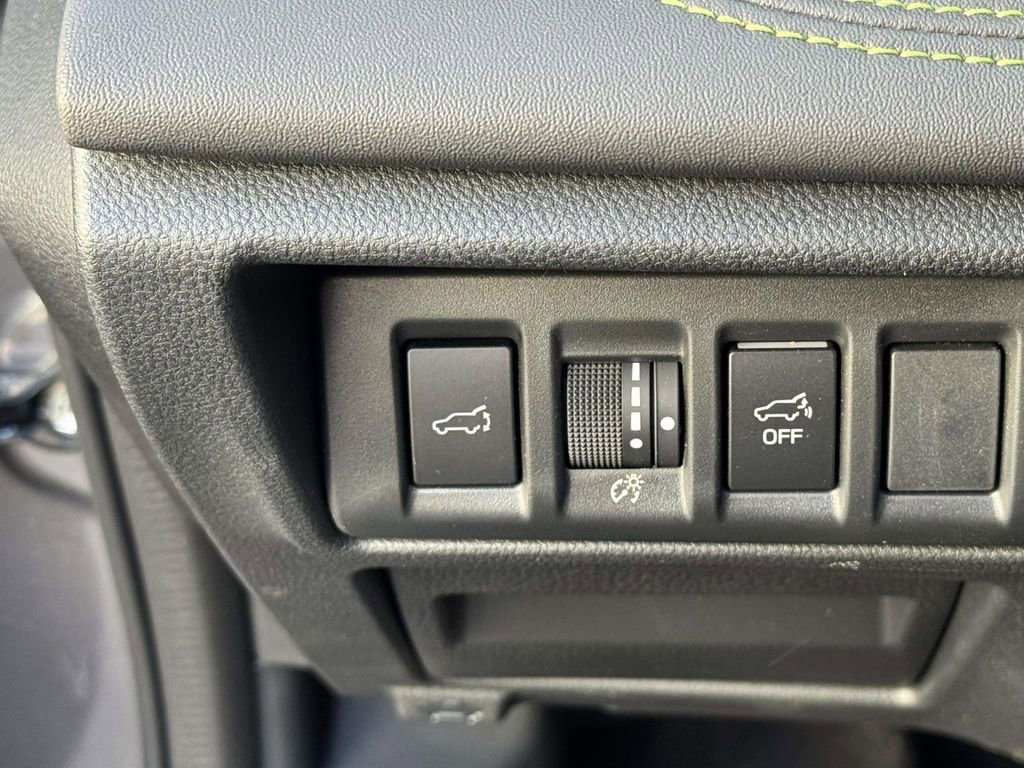 Used 2025 Subaru Outback Onyx Edition AWD/4WD image 20