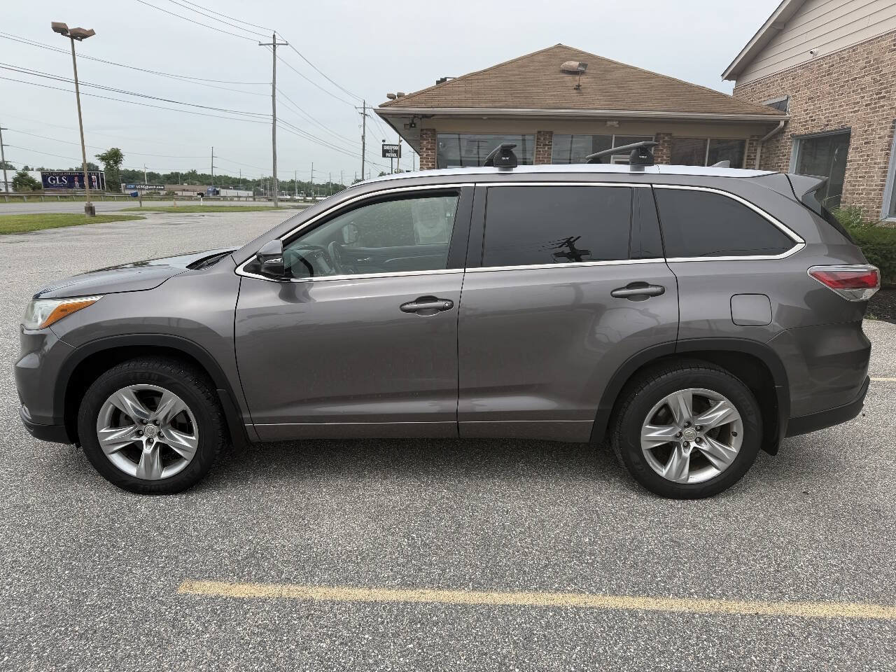 Used 2015 Toyota Highlander Limited AWD/4WD image 5