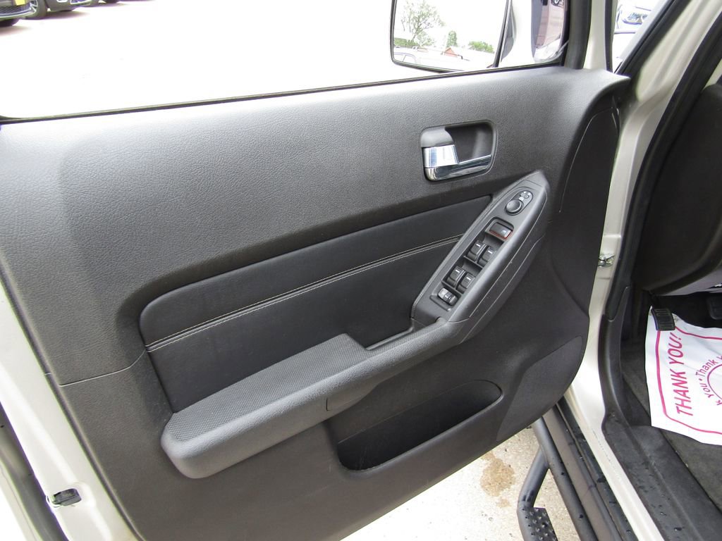 Used 2007 HUMMER H3 w/ Chrome Appearance Package AWD/4WD image 13