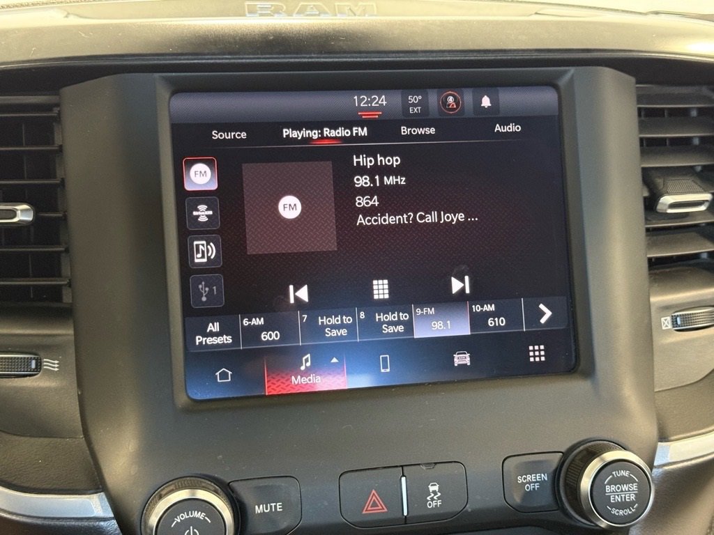 Used 2022 RAM 2500 Big Horn w/ Cold Weather Group image 22