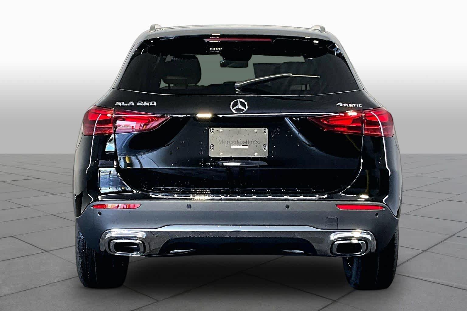 New 2026 Mercedes-Benz GLA 250 4MATIC image 4