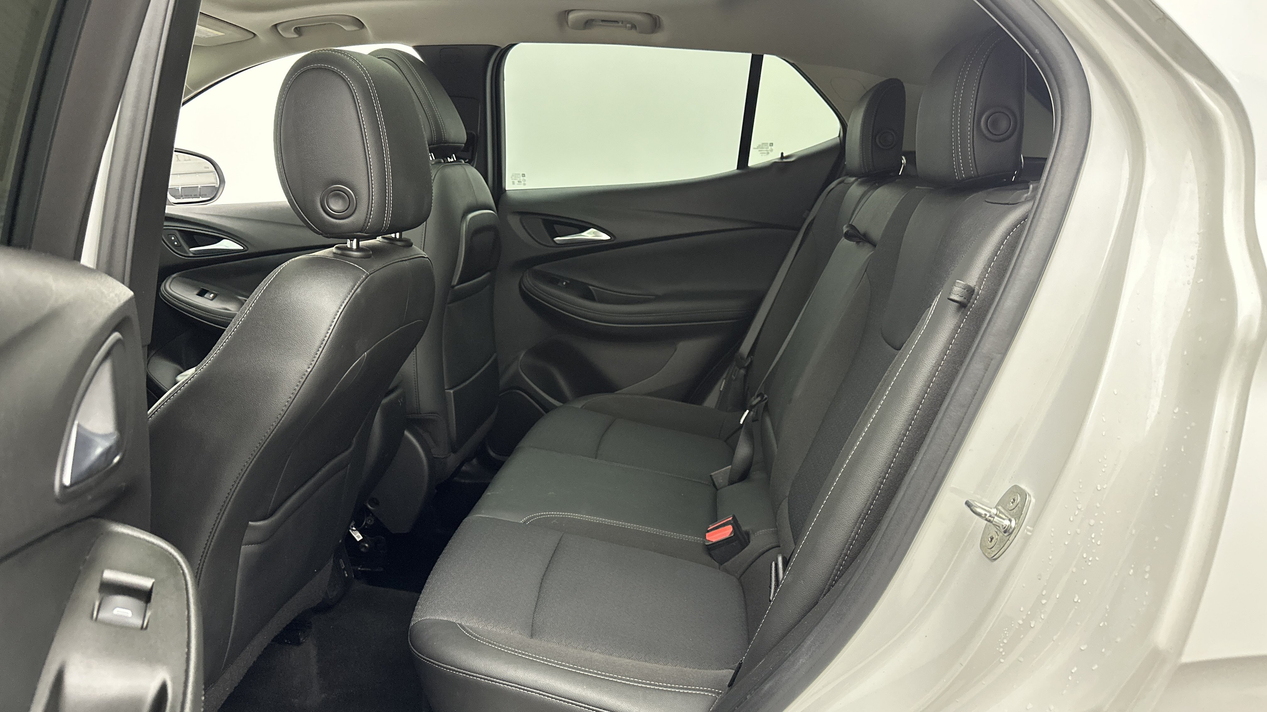 Used 2020 Buick Encore GX Select w/ Experience Buick Package AWD/4WD image 27