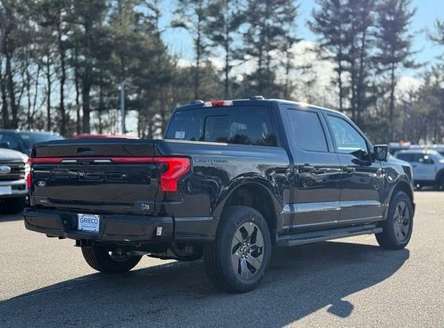 Used 2025 Ford F150 Lightning Lariat AWD/4WD image 4
