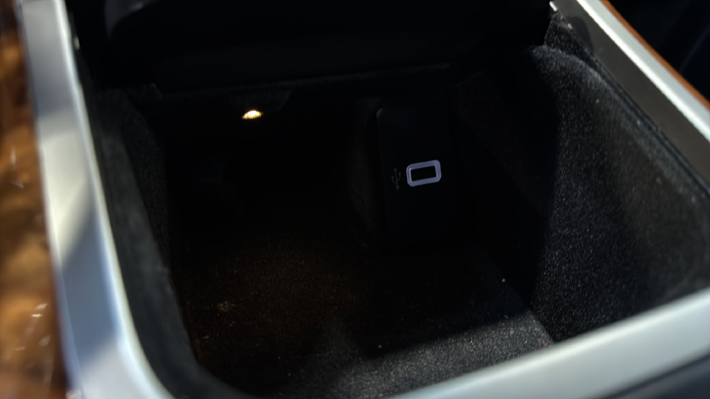 Used 2017 Lincoln MKX Reserve AWD/4WD image 25