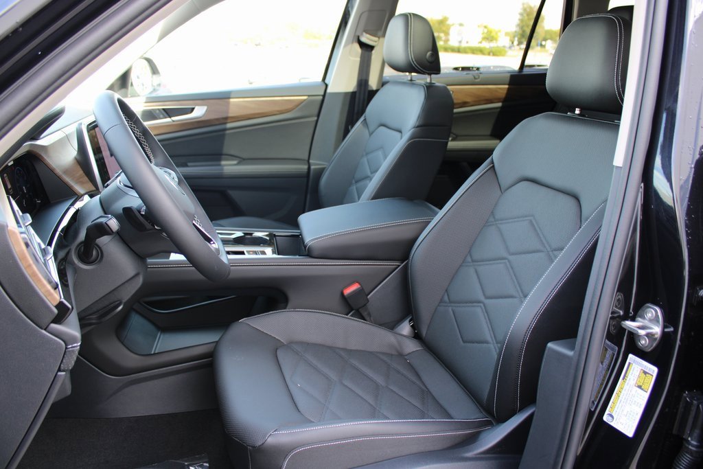 New 2026 Volkswagen Atlas SE image 7