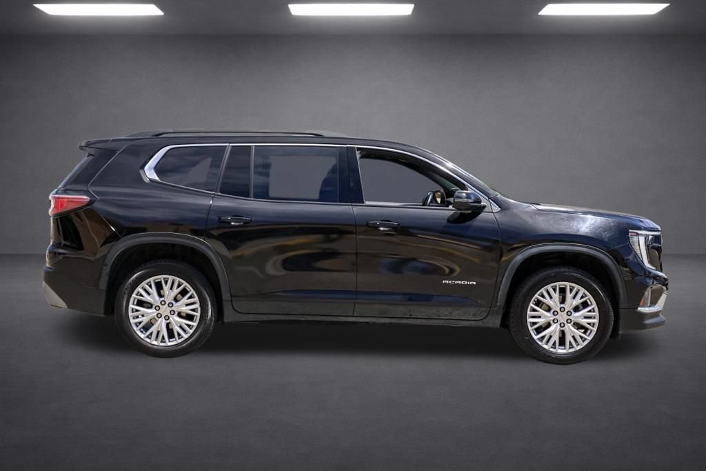 Used 2024 GMC Acadia Elevation AWD/4WD image 3
