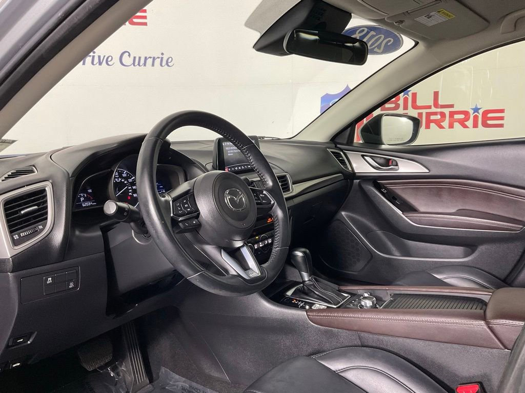 Used 2018 MAZDA MAZDA3 Touring FWD image 13