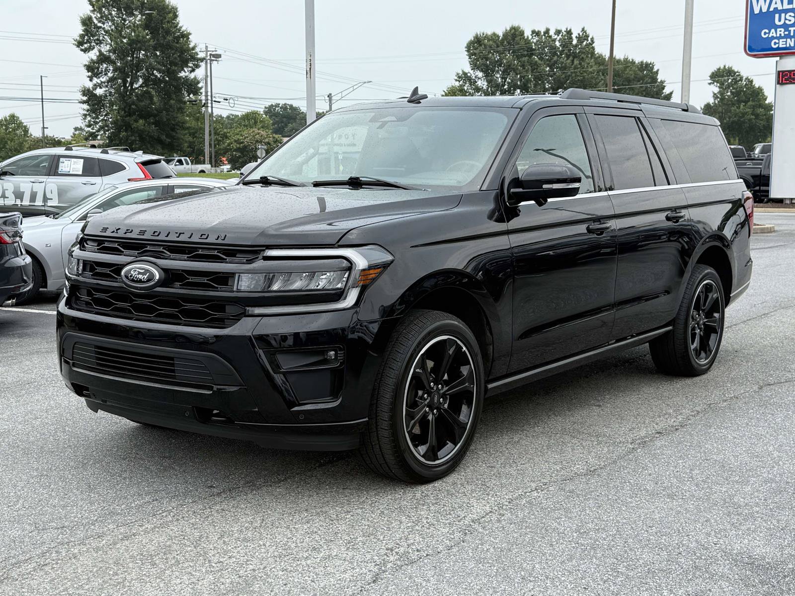 Certified 2024 Ford Expedition Max Limited AWD/4WD image 5