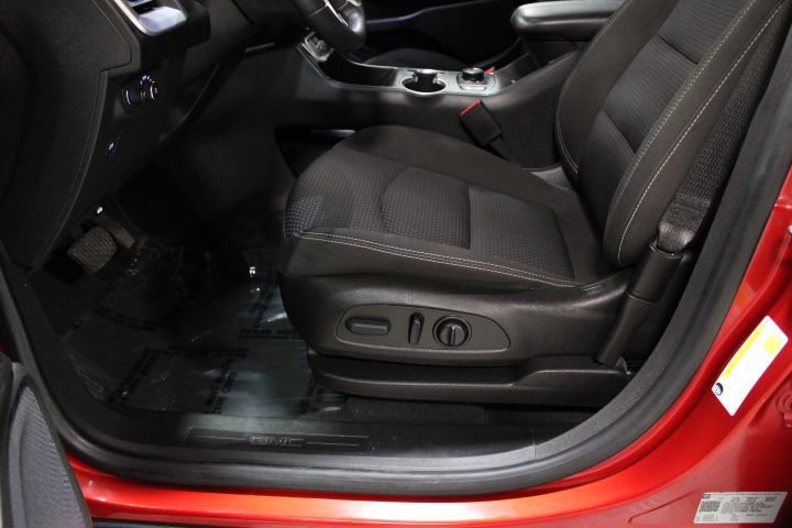 Certified 2022 GMC Terrain SLE w/ Driver Convenience Package image 21