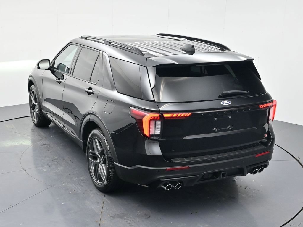 Used 2025 Ford Explorer ST w/ Sun And Sound Package AWD/4WD image 41