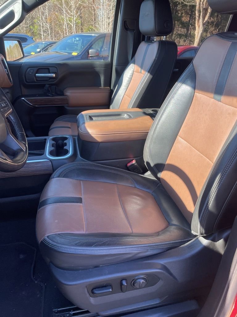 Used 2021 Chevrolet Silverado 1500 High Country w/ Technology Package image 5