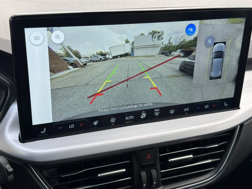 New 2025 Ford Escape SE w/ PHEV Premium Package image 27