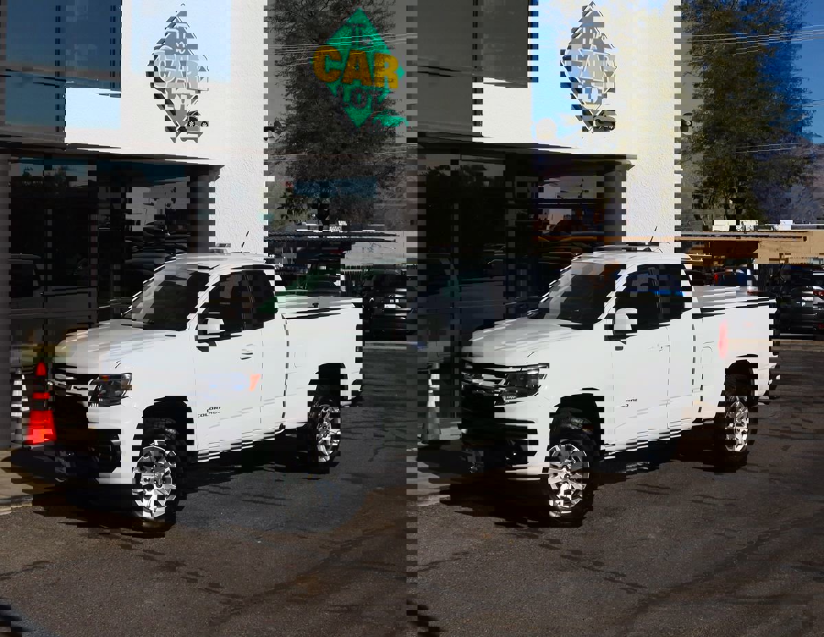 Used 2022 Chevrolet Colorado LT w/ Fleet Safety Package image 3