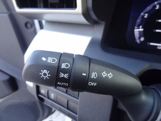 Used 2024 Toyota Tacoma TRD Off-Road AWD/4WD image 21