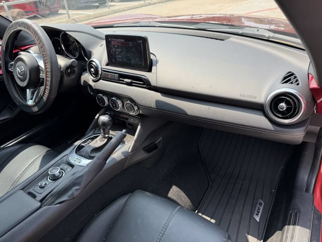 Used 2022 MAZDA MX-5 Miata RF Grand Touring w/ Weather Package RWD image 25