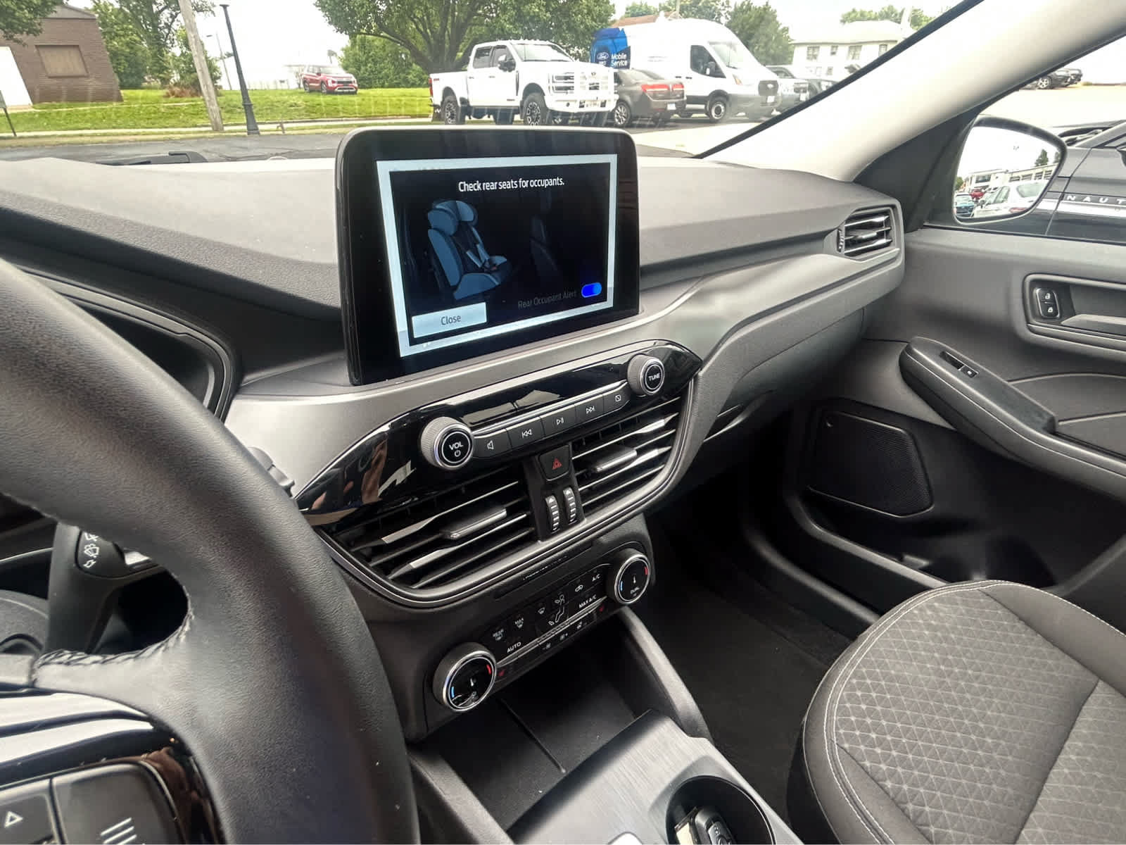 Used 2024 Ford Escape Active AWD/4WD image 49