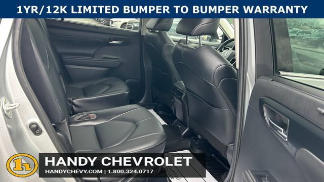 Used 2021 Toyota Highlander XLE AWD/4WD image 45