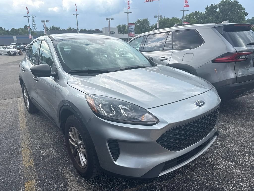 Used 2022 Ford Escape S AWD/4WD image 3