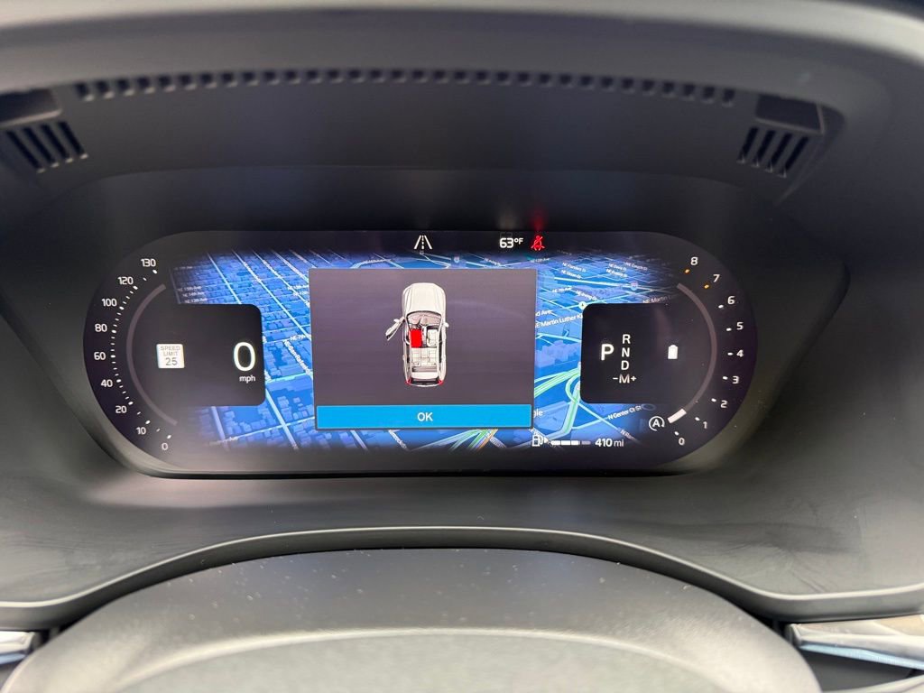 Used 2025 Volvo XC60 B5 Plus w/ Protection Package Premier image 31