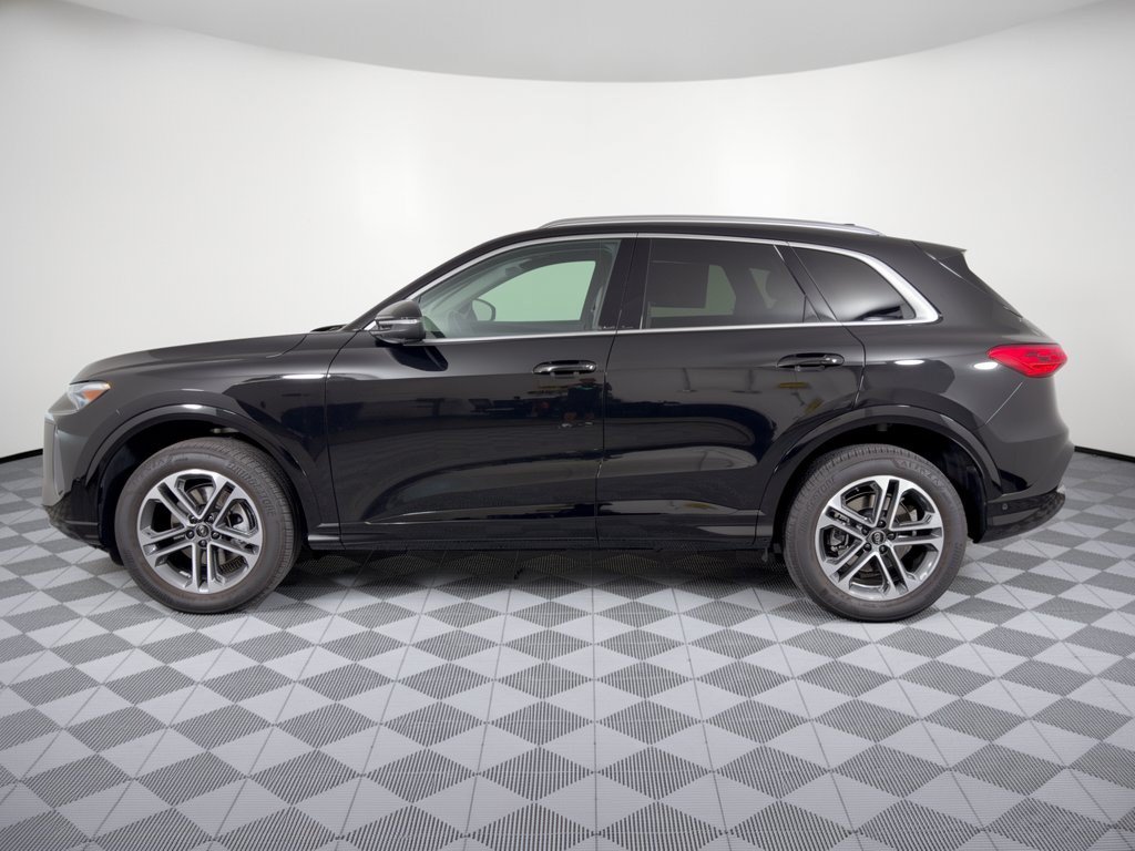 Certified 2025 Audi Q5 Premium w/ Premium Plus AWD/4WD image 2