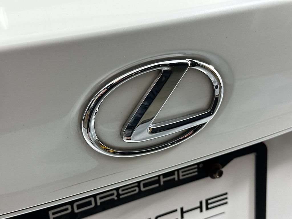 Used 2019 Lexus IS 300 AWD image 34