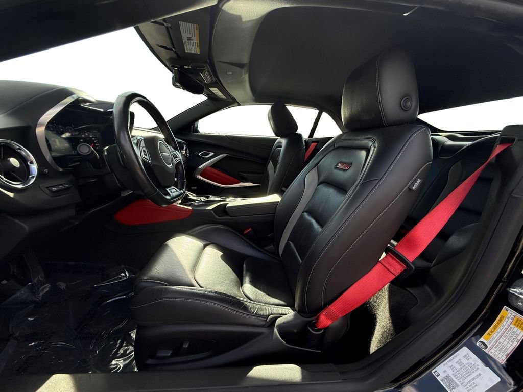 Used 2023 Chevrolet Camaro SS RWD image 9