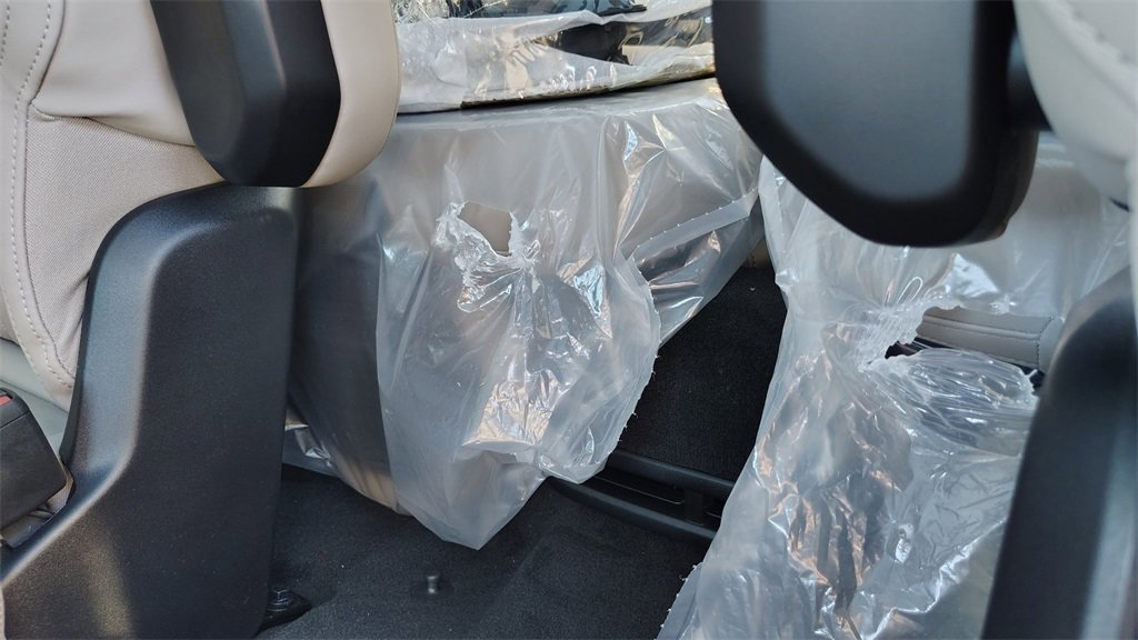 New 2025 Volvo EX90 Plus image 31