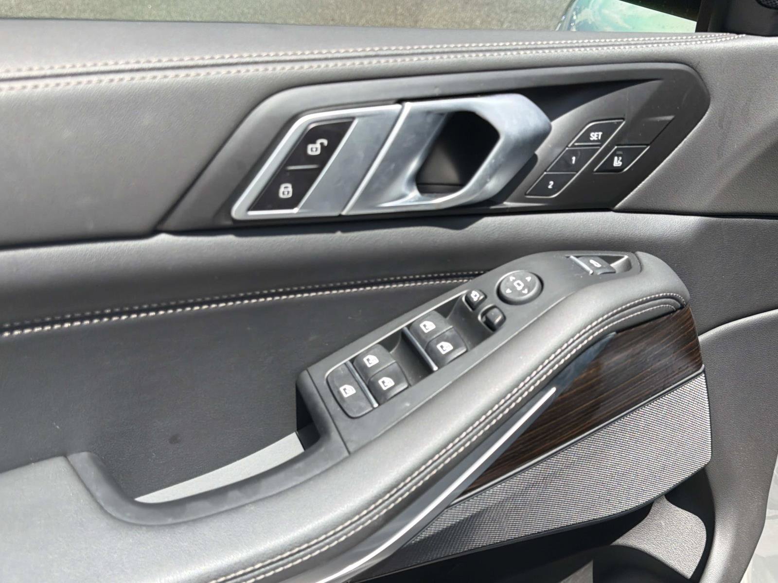 Used 2025 BMW X5 sDrive40i w/ Climate Comfort Package RWD image 17