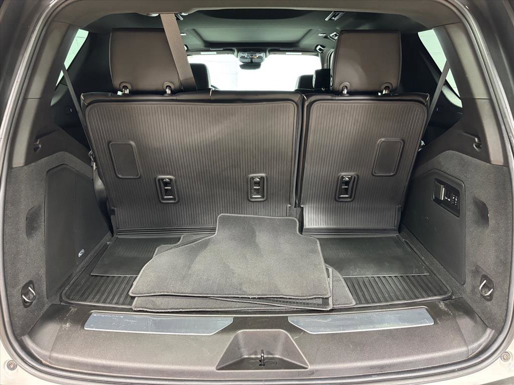 Used 2021 Cadillac Escalade Premium Luxury w/ Driver Assist Tech Package image 43