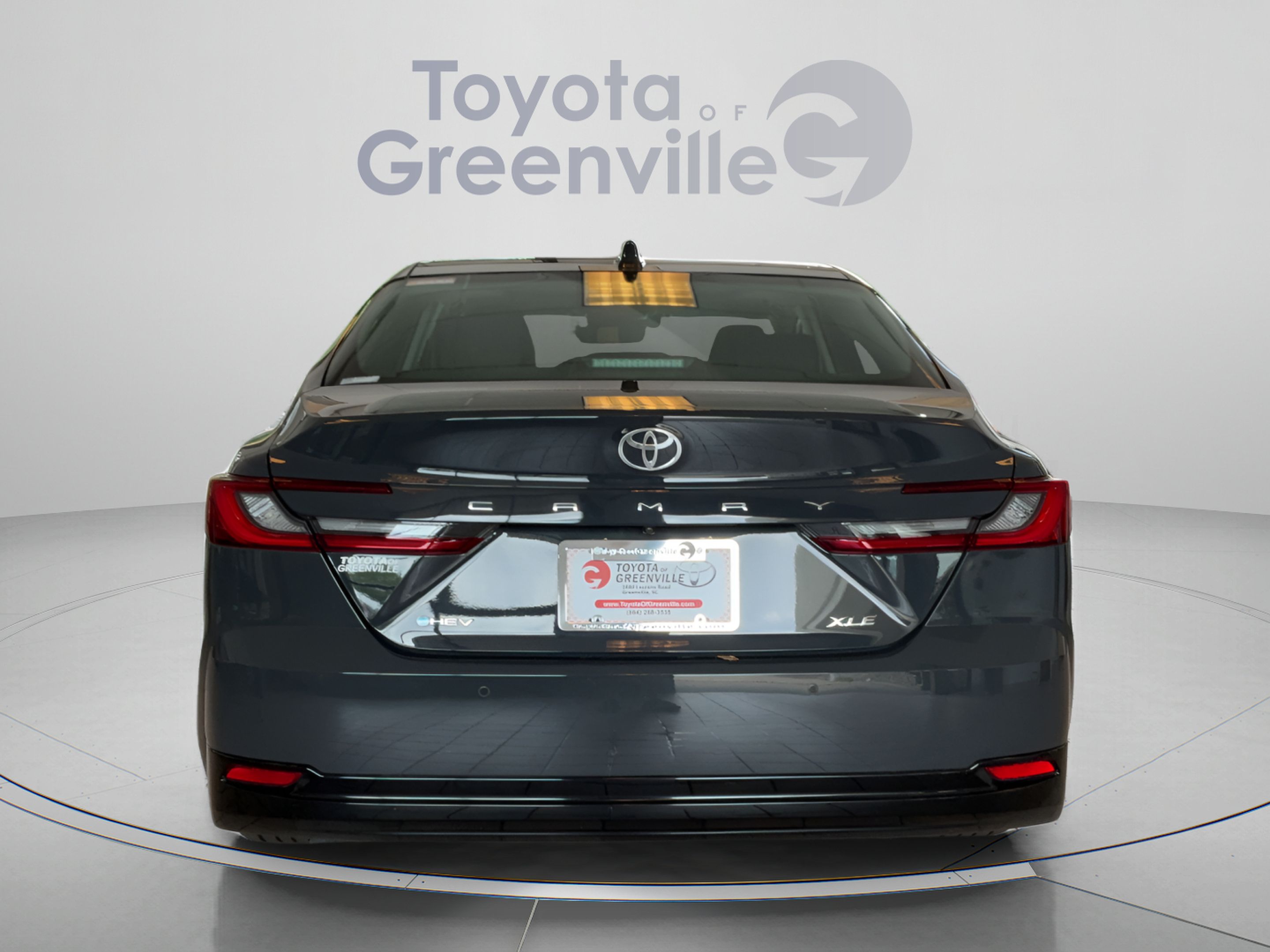 Used 2025 Toyota Camry XLE w/ Premium Plus Package FWD image 5