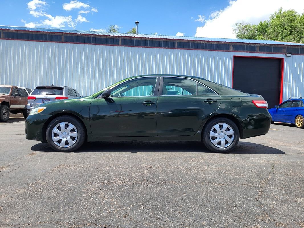 Used 2010 Toyota Camry LE FWD image 8