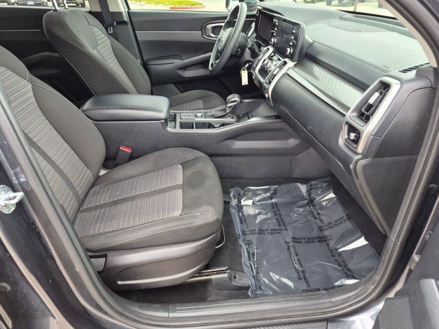 Used 2021 Kia Sorento LX AWD/4WD image 22
