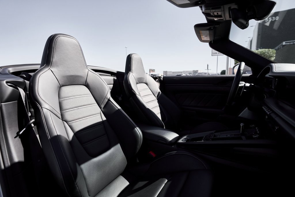 Used 2024 Porsche 911 Carrera GTS w/ Premium Package image 34