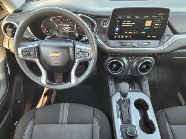 Used 2024 Chevrolet Blazer LT w/ Convenience Package FWD image 27