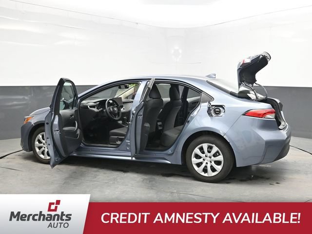 Used 2025 Toyota Corolla LE FWD image 42