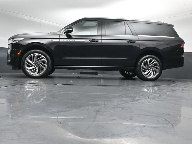 Certified 2025 Lincoln Navigator L Reserve AWD/4WD image 45