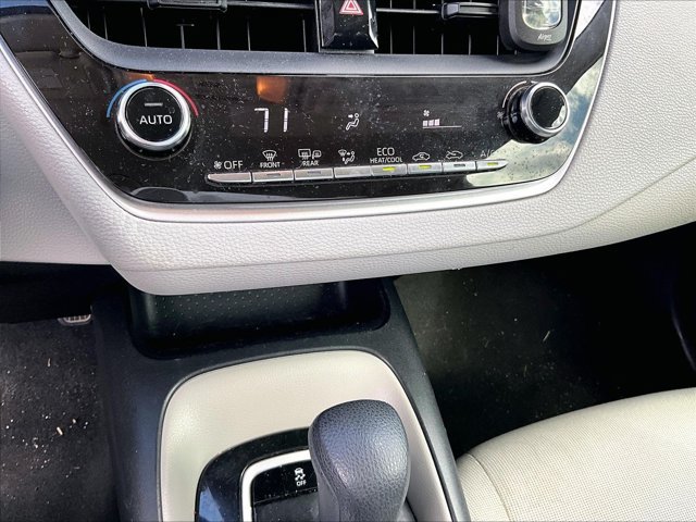 Used 2020 Toyota Corolla LE FWD image 24