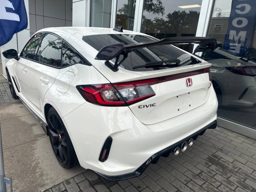 Used 2025 Honda Civic Type R image 3
