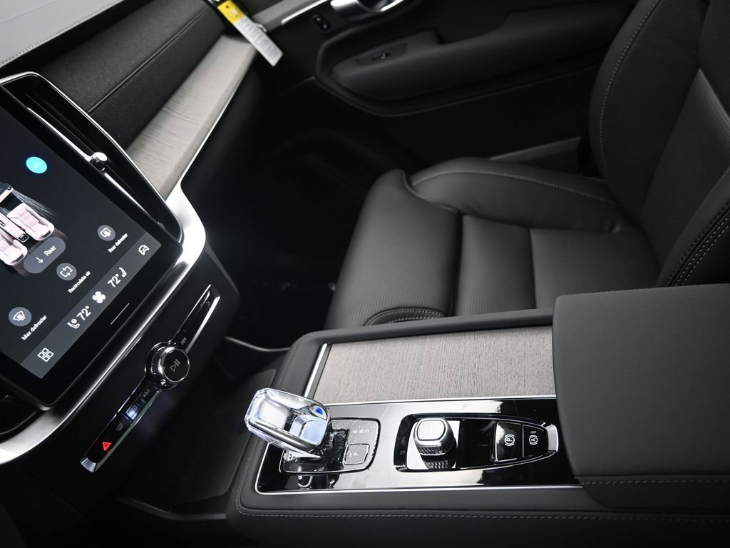 New 2026 Volvo XC90 B6 Ultra image 17