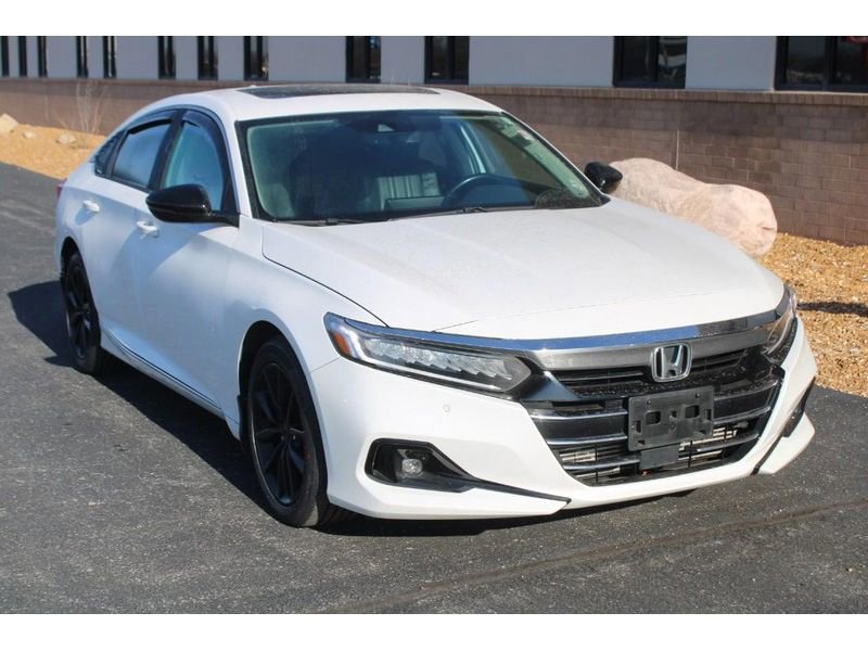 Used 2022 Honda Accord EX-L image 2