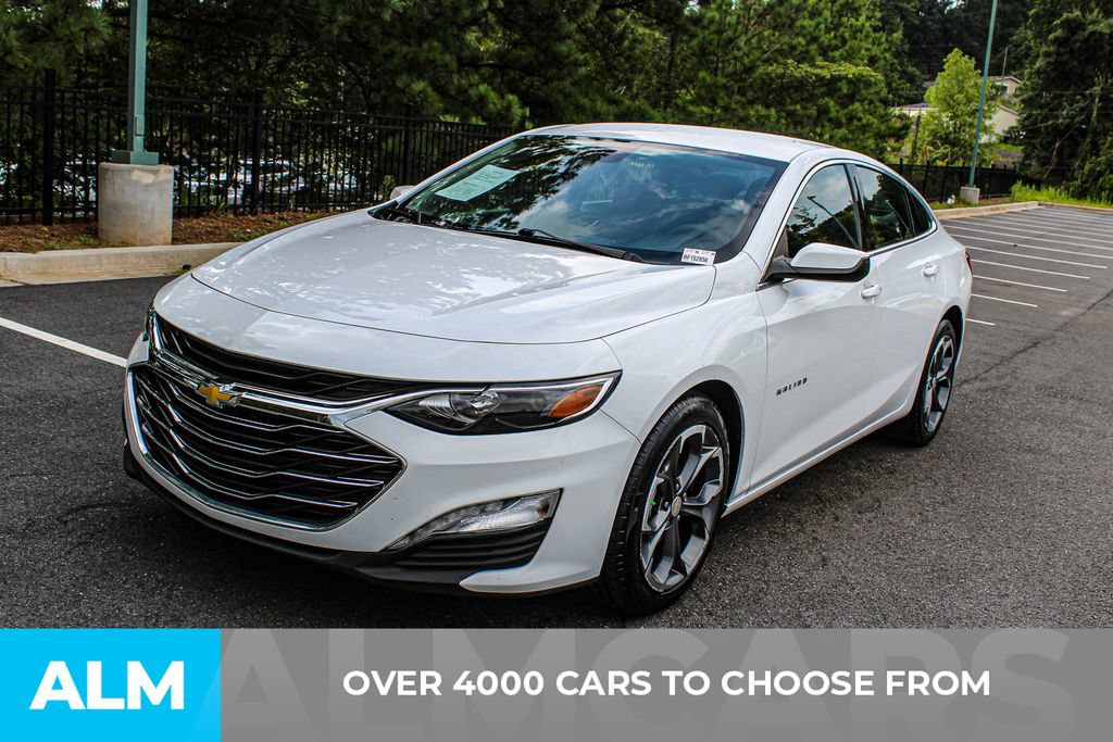 Used 2024 Chevrolet Malibu LT FWD image 2