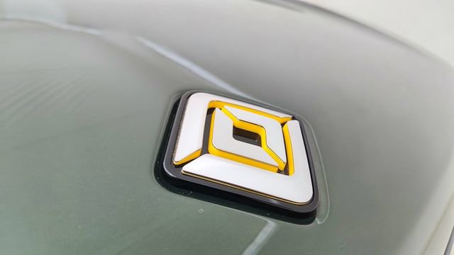 Used 2025 Rivian R1S Adventure image 16