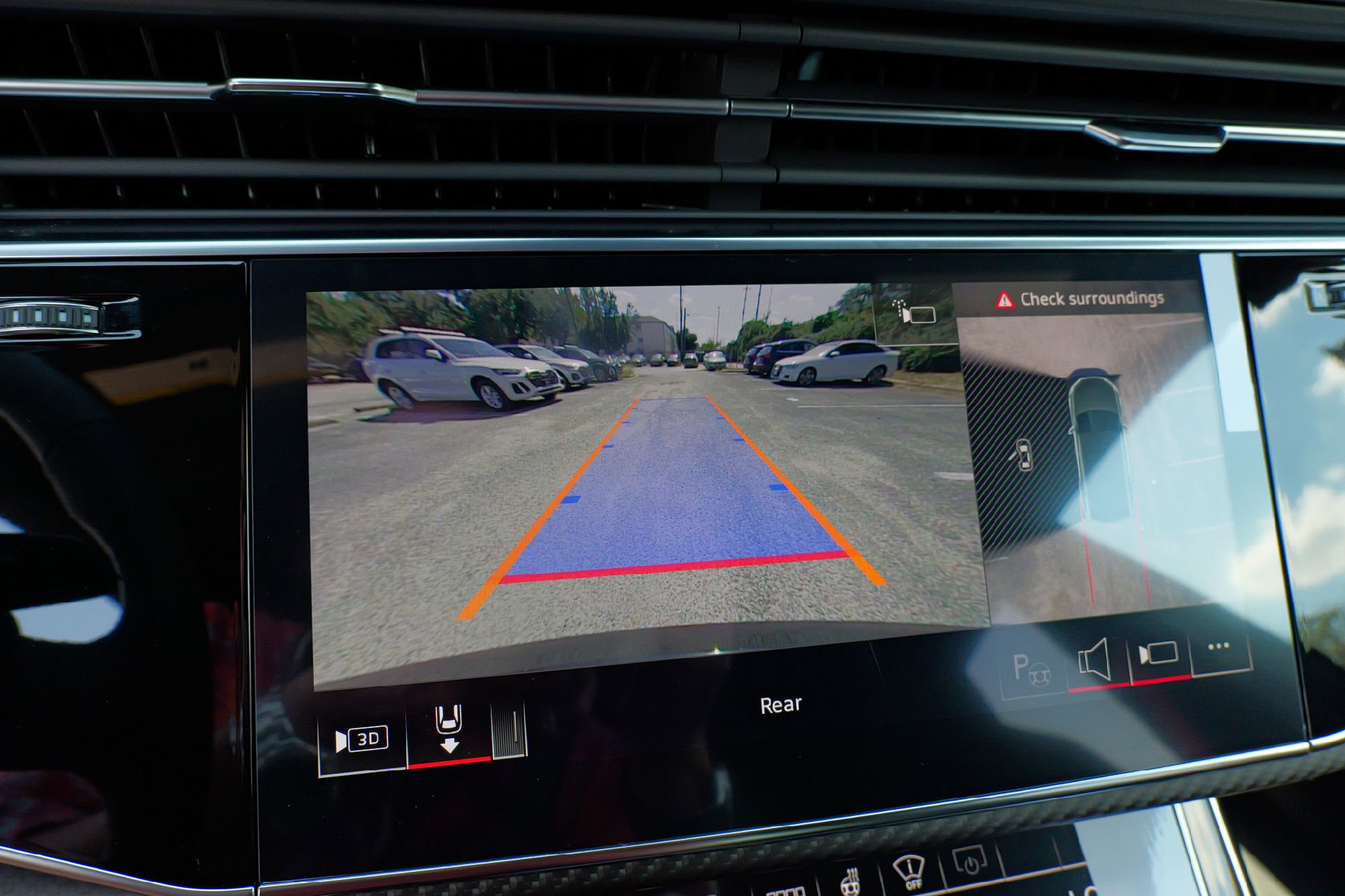 New 2026 Audi Q8 Prestige image 11