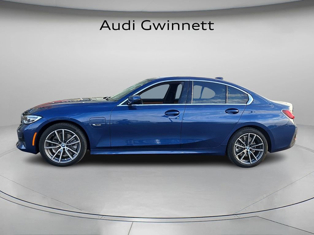 Used 2022 BMW 330e xDrive 330e xDrive w/ Premium Package image 3