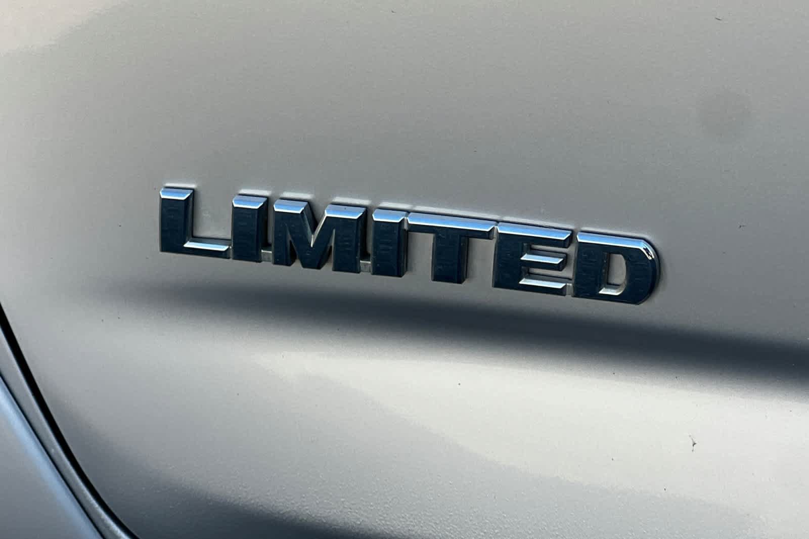 Used 2012 Toyota RAV4 Limited w/ Navigation Value Pkg AWD/4WD image 31