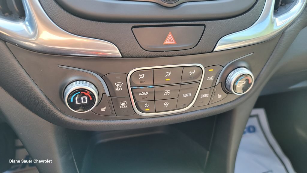 Used 2018 Chevrolet Equinox LT AWD/4WD image 22